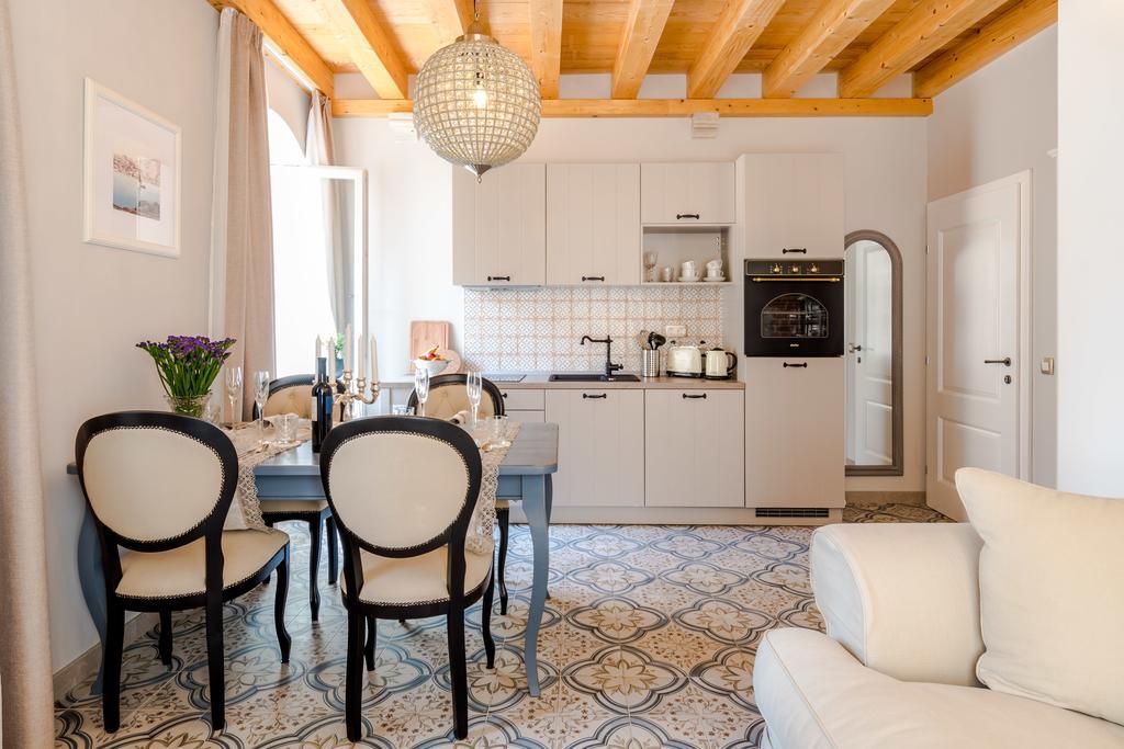 Heritage suites Zanini Hvar Town Extérieur photo
