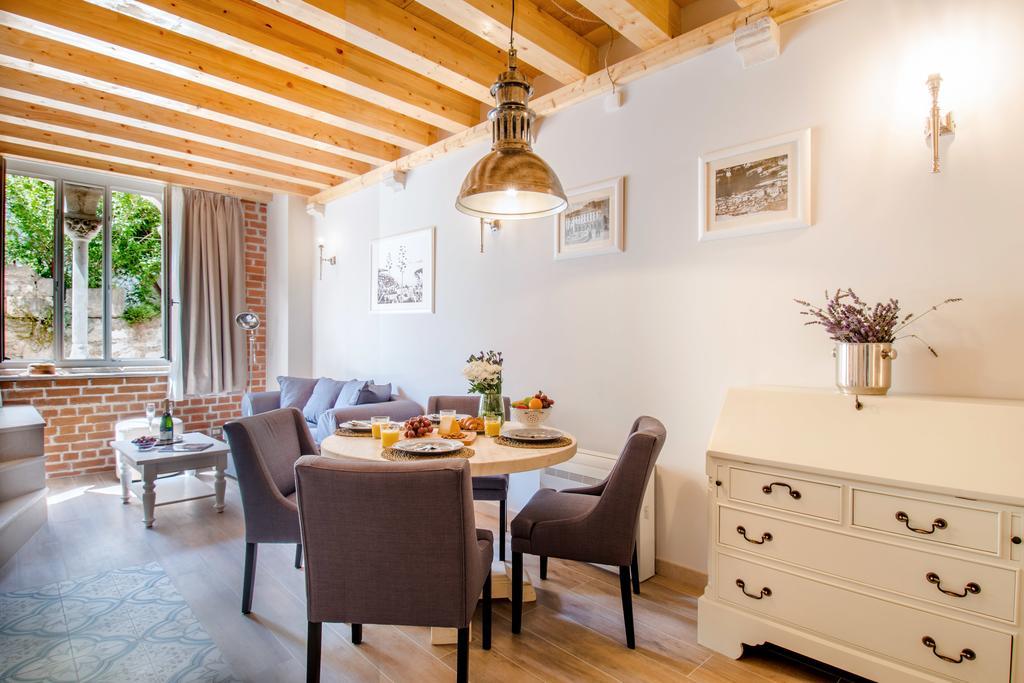 Heritage suites Zanini Hvar Town Extérieur photo